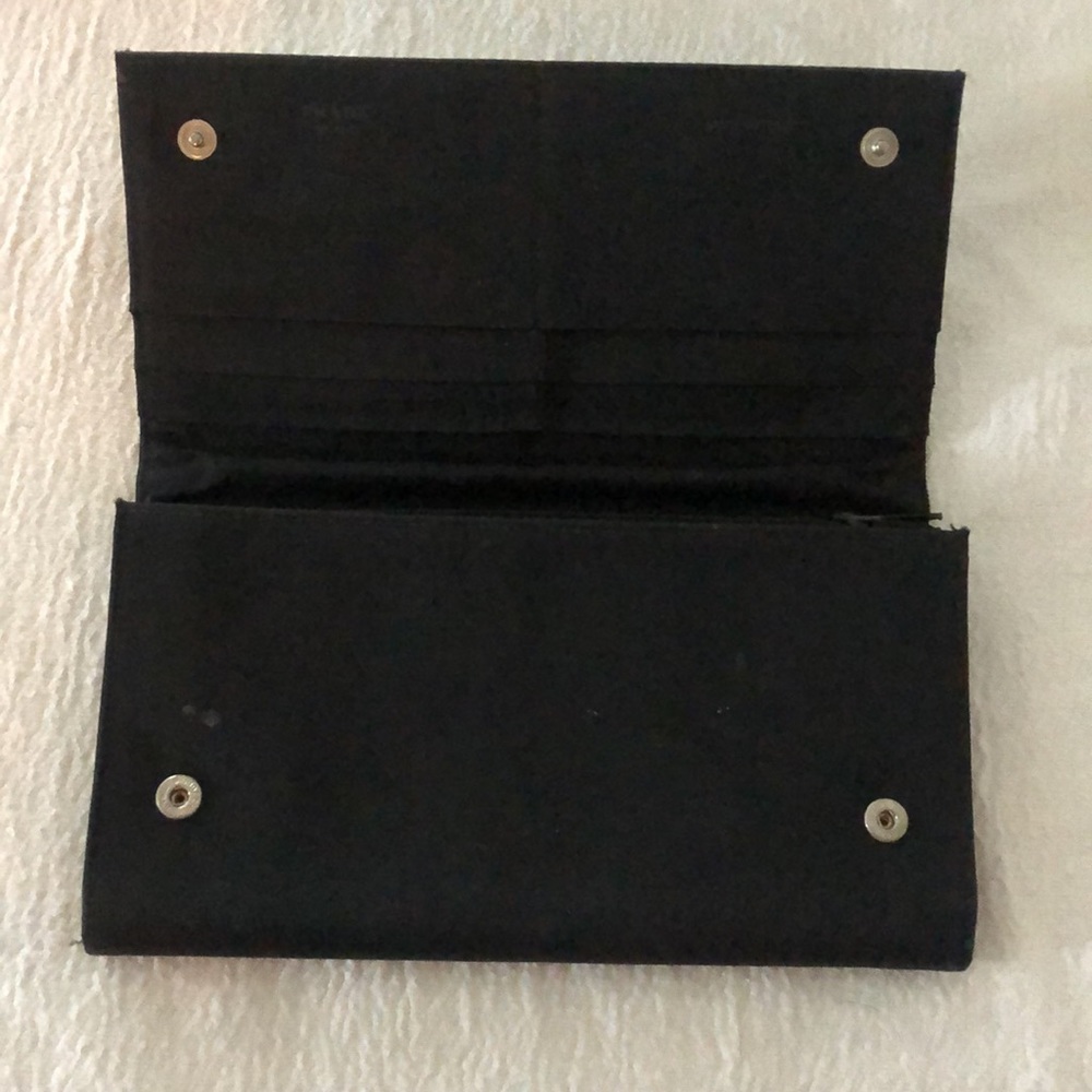 Prada Wallet - Picture 3 of 7